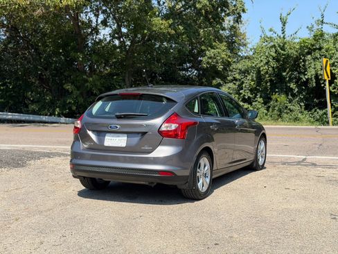 Used 2014 Ford Focus SE FWD image 11