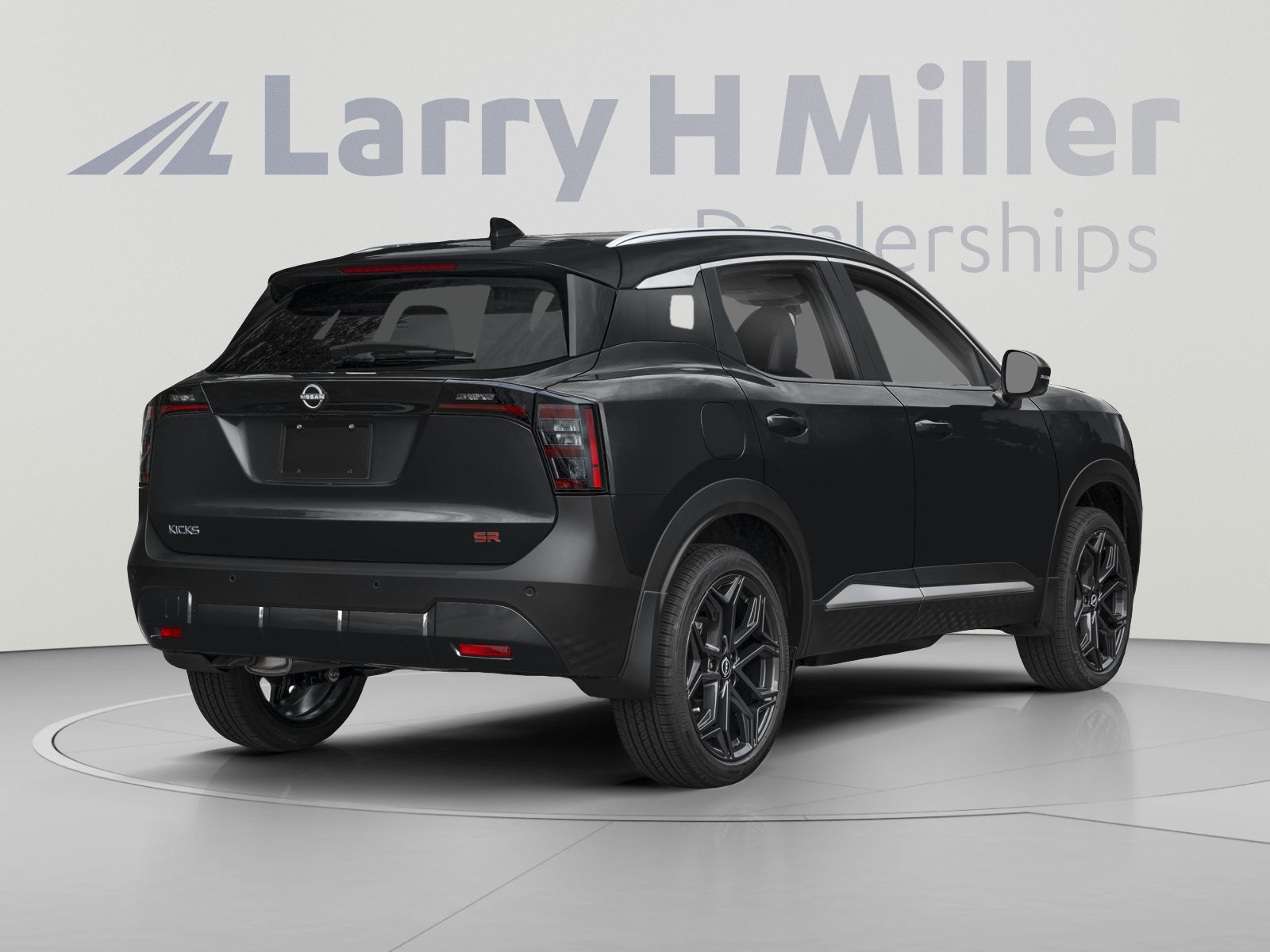 Used 2026 Nissan Kicks SR w/ Cold Weather Package FWD image 2