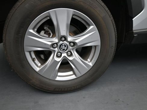 Used 2024 Toyota RAV4 XLE FWD image 10