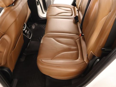 Used 2022 Lincoln Nautilus Reserve AWD/4WD image 12