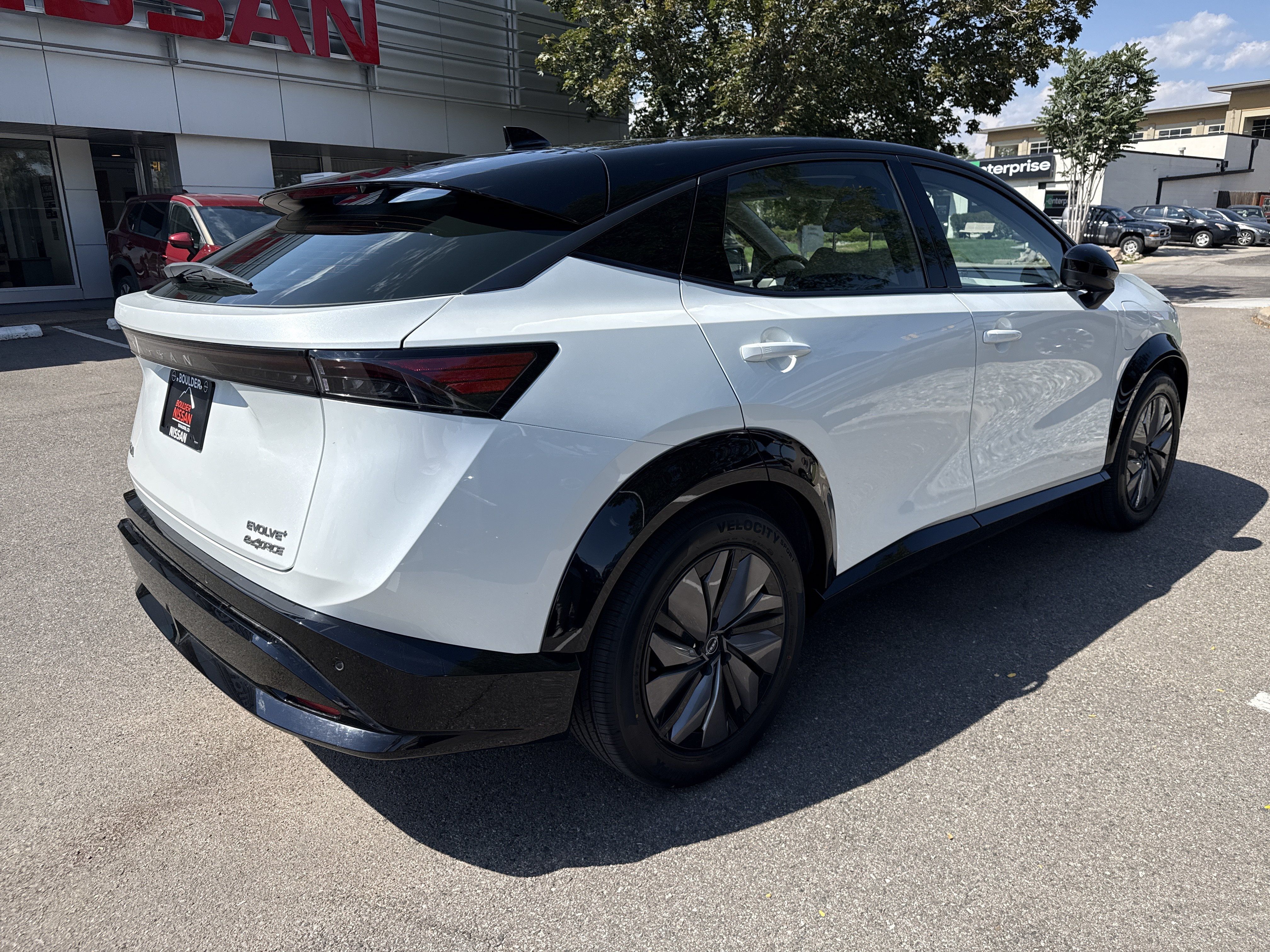 Certified 2024 Nissan Ariya AWD image 9