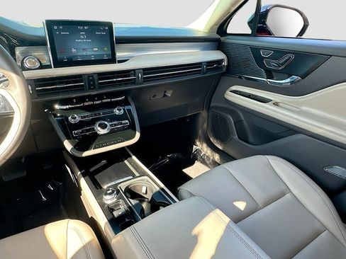 Used 2022 Lincoln Corsair FWD image 22