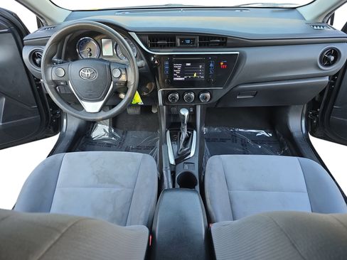 Used 2019 Toyota Corolla LE image 9
