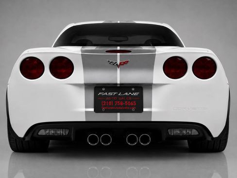 Used 2013 Chevrolet Corvette Z06 w/ 3LZ Preferred Equipment Group RWD image 1