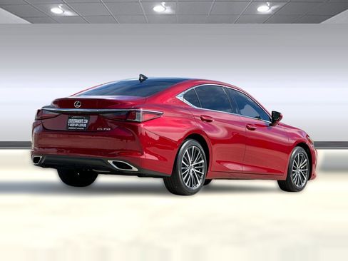 Used 2024 Lexus ES 350 w/ Premium Package image 8