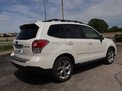 Used 2018 Subaru Forester 2.5i Touring w/ Popular Package #3B AWD/4WD image 11