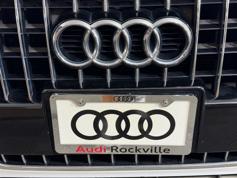 Used 2016 Audi Q5 2.0T Premium Plus w/ Technology Package AWD/4WD image 26