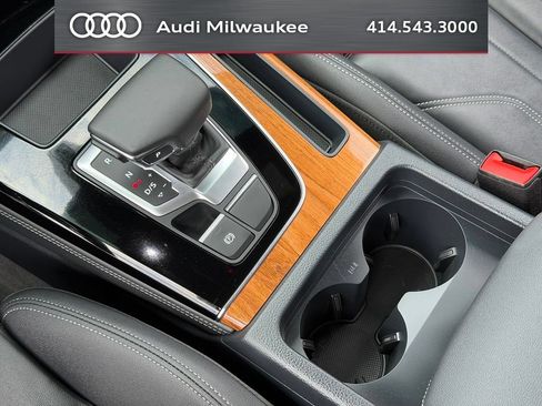 Used 2024 Audi Q5 e Premium Plus w/ Premium Plus Package AWD/4WD image 27