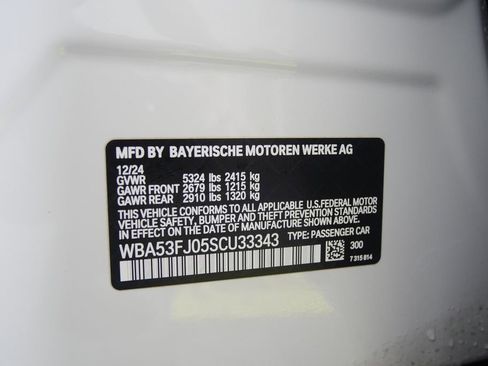 Certified 2025 BMW 530i xDrive w/ Executive Package AWD/4WD image 25