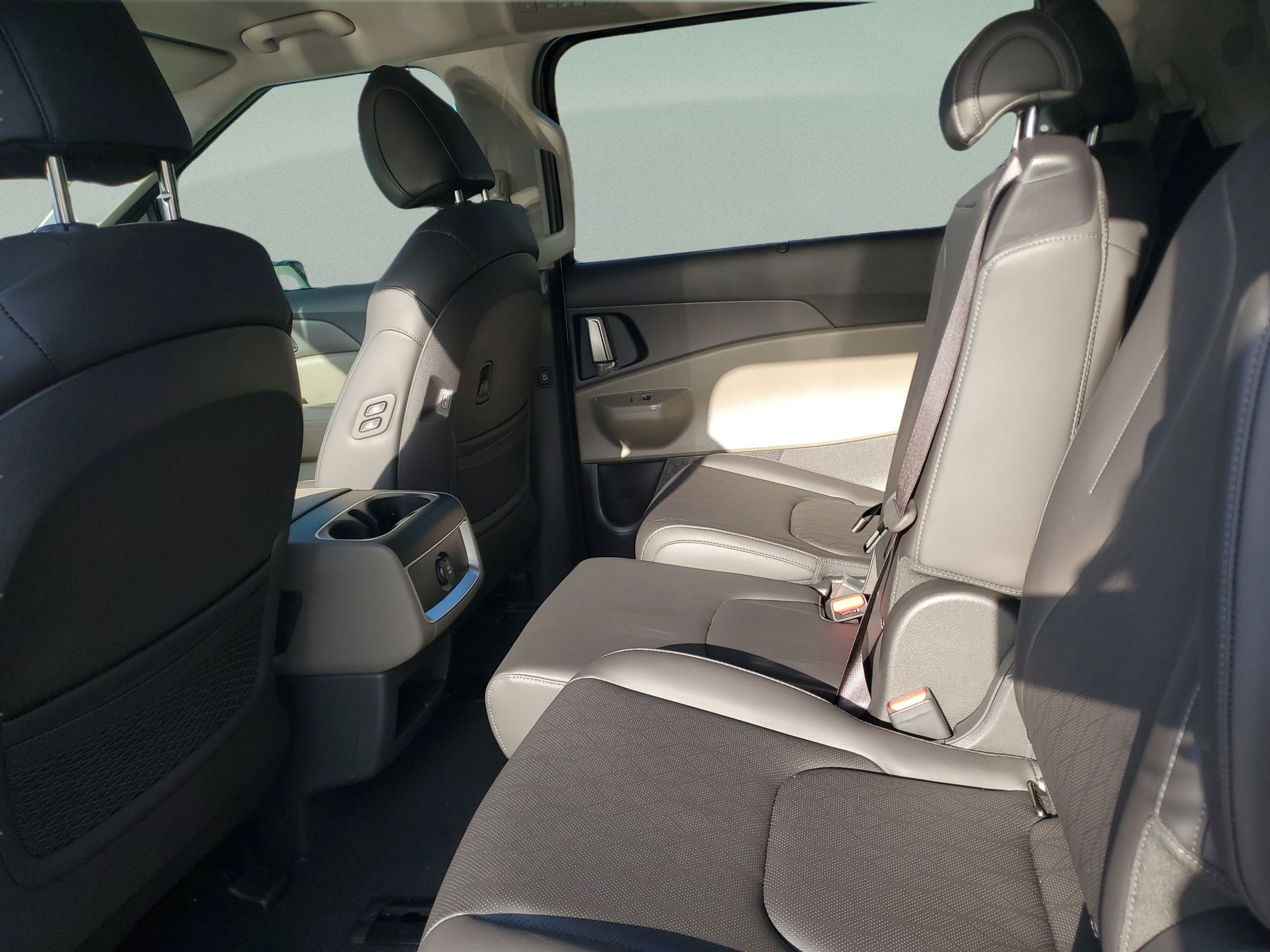 New 2026 Kia Carnival EX FWD image 6