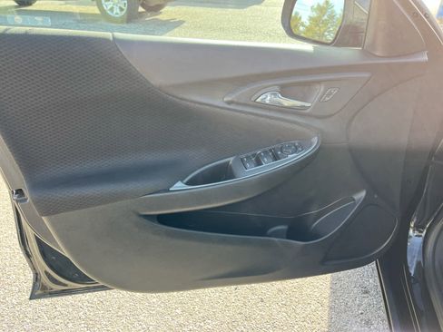 Used 2023 Chevrolet Malibu LT image 12