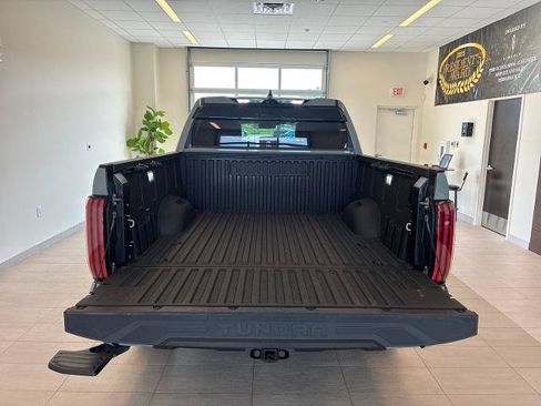 Used 2024 Toyota Tundra Platinum AWD/4WD image 10
