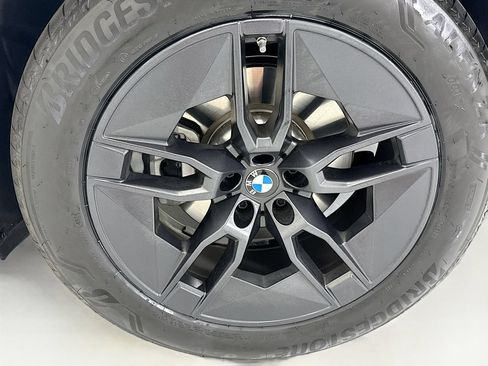 Used 2026 BMW iX xDrive60 AWD/4WD image 29