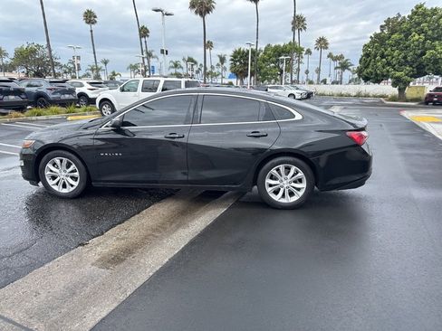 Used 2020 Chevrolet Malibu LT image 38