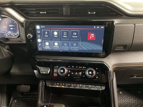 Used 2022 GMC Sierra 1500 AT4 w/ AT4 Preferred Package image 23