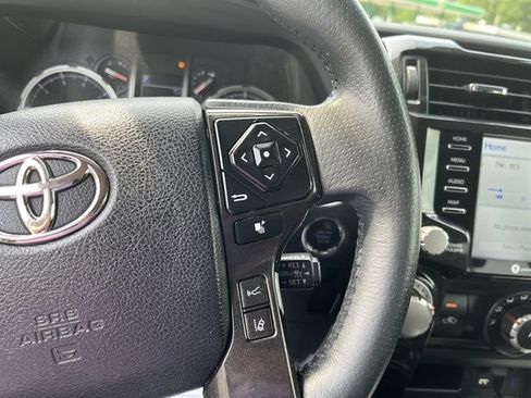 Used 2021 Toyota 4Runner TRD Off-Road Premium w/ Moonroof Package AWD/4WD image 23