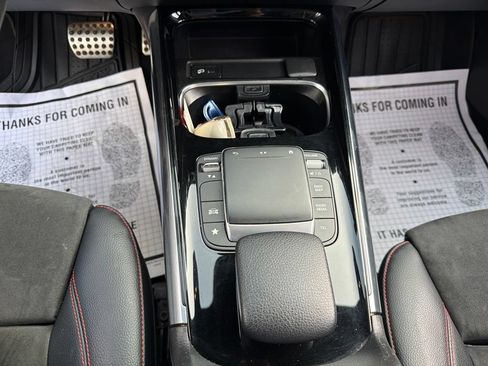 Used 2021 Mercedes-Benz GLA 250 4MATIC image 38