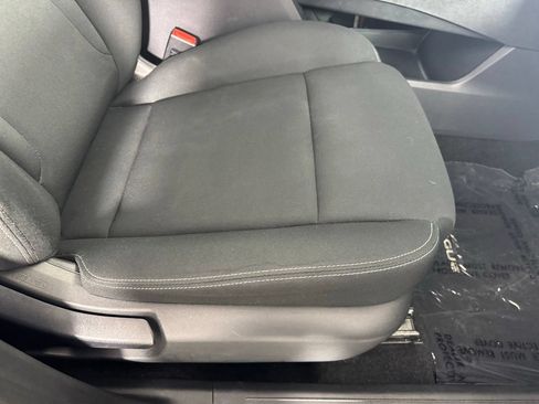 Used 2024 Nissan Rogue S AWD/4WD image 41