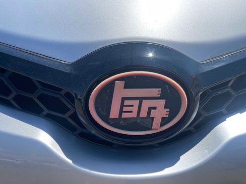 Used 2016 Scion iM image 9