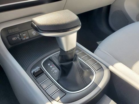 Certified 2026 Hyundai Kona SE image 23