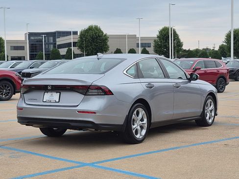Used 2023 Honda Accord LX image 6
