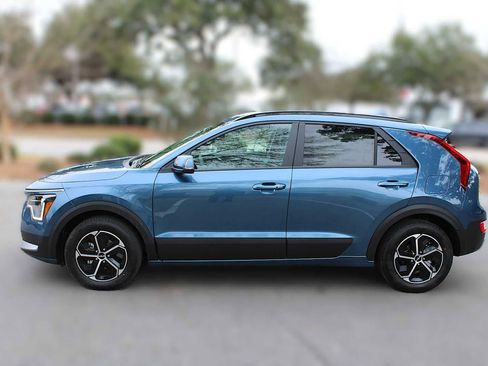 New 2025 Kia Niro EX image 13