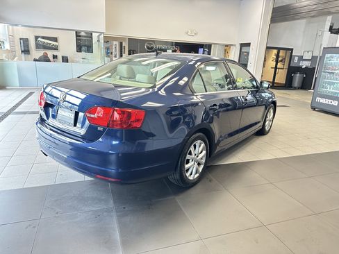Used 2014 Volkswagen Jetta SE image 9