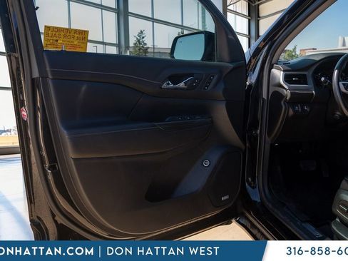 Used 2021 GMC Acadia SLT w/ Elevation Edition FWD image 6