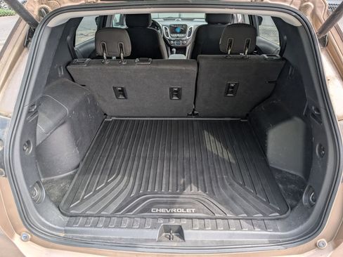 Used 2018 Chevrolet Equinox LT w/ Sun & Infotainment Package AWD/4WD image 29