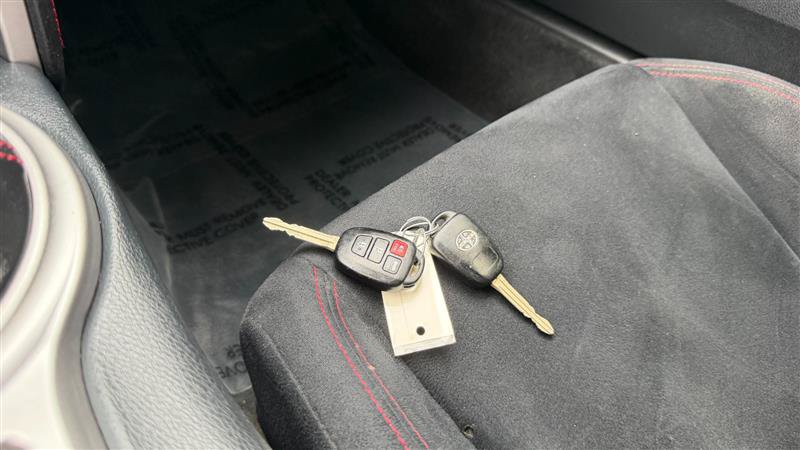 Used 2015 Scion FR-S RWD image 30