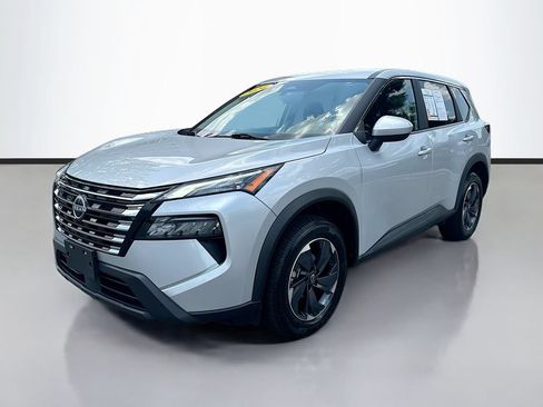 Certified 2024 Nissan Rogue SV AWD/4WD image 3