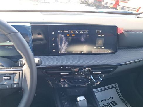 New 2026 Nissan Kicks SR w/ SR Premium Package image 18