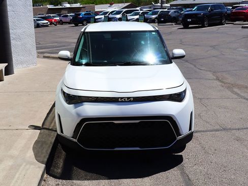 Used 2023 Kia Soul LX w/ Option Group 015 FWD image 15