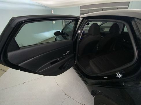 Used 2023 Hyundai Elantra SEL FWD image 21