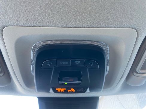 Used 2024 Toyota Corolla LE image 29