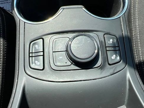 Used 2023 GMC Terrain SLE w/ Driver Convenience Package AWD/4WD image 33