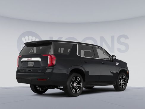 Used 2023 GMC Yukon SLE AWD/4WD image 4