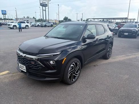 New 2026 Chevrolet TrailBlazer RS w/ Convenience Package FWD image 2