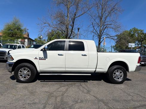 Used 2018 RAM 2500 Laramie image 12
