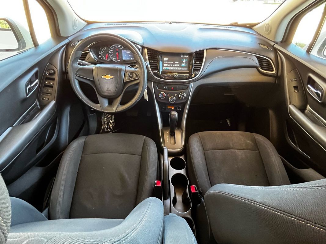 Used 2017 Chevrolet Trax LS FWD image 11