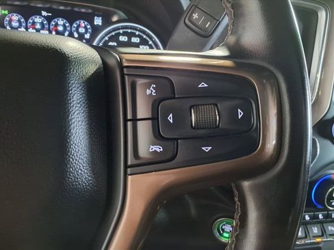 Used 2023 Chevrolet Silverado 2500 High Country w/ Technology Package image 24