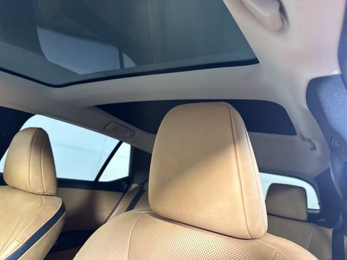 Used 2025 Lexus RZ 450e image 12