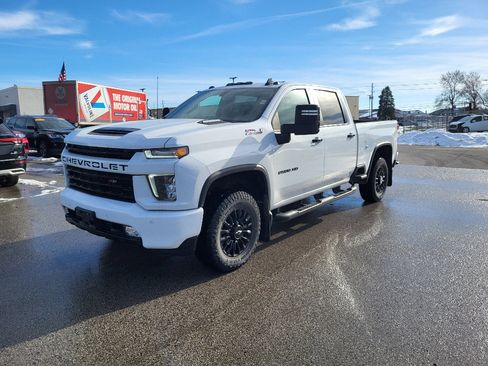 Used 2023 Chevrolet Silverado 2500 LT image 1