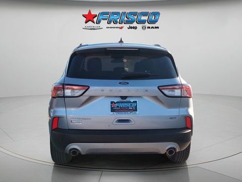 Used 2022 Ford Escape Titanium image 5