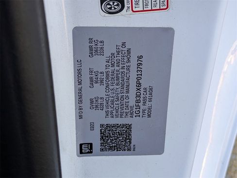 Used 2023 Chevrolet Camaro LT image 32