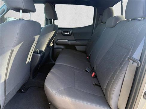 Used 2017 Toyota Tacoma TRD Off-Road w/ Premium & Technology Package image 22