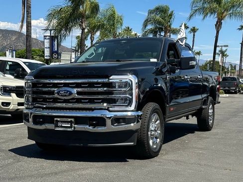 New 2025 Ford F350 Lariat w/ Black Appearance Package AWD/4WD image 6