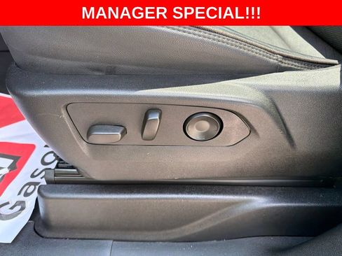 Used 2024 Chevrolet Tahoe High Country AWD/4WD image 23