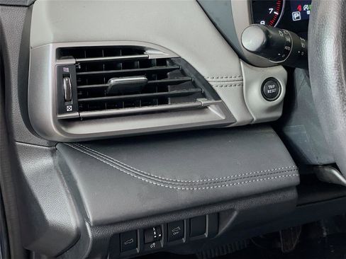 Used 2024 Subaru Outback Limited image 15