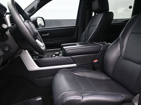 Used 2023 Toyota Tundra Platinum image 11